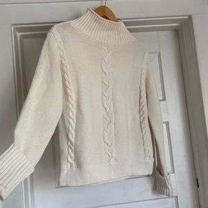 GAP White Cable Knit Mock Meck Sweater Size Medium